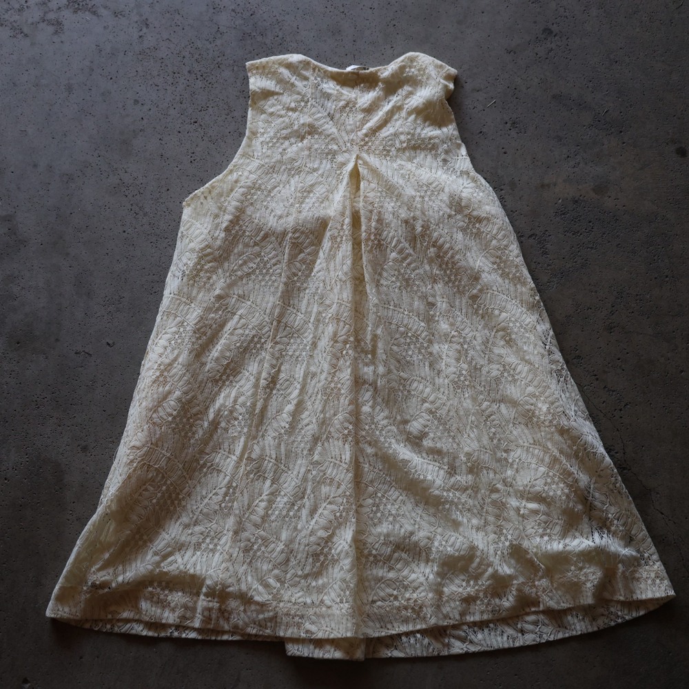 Umgee USA Cream Lace Sleeveless Swing Dress Size Medium Lined Boho Mini Womens